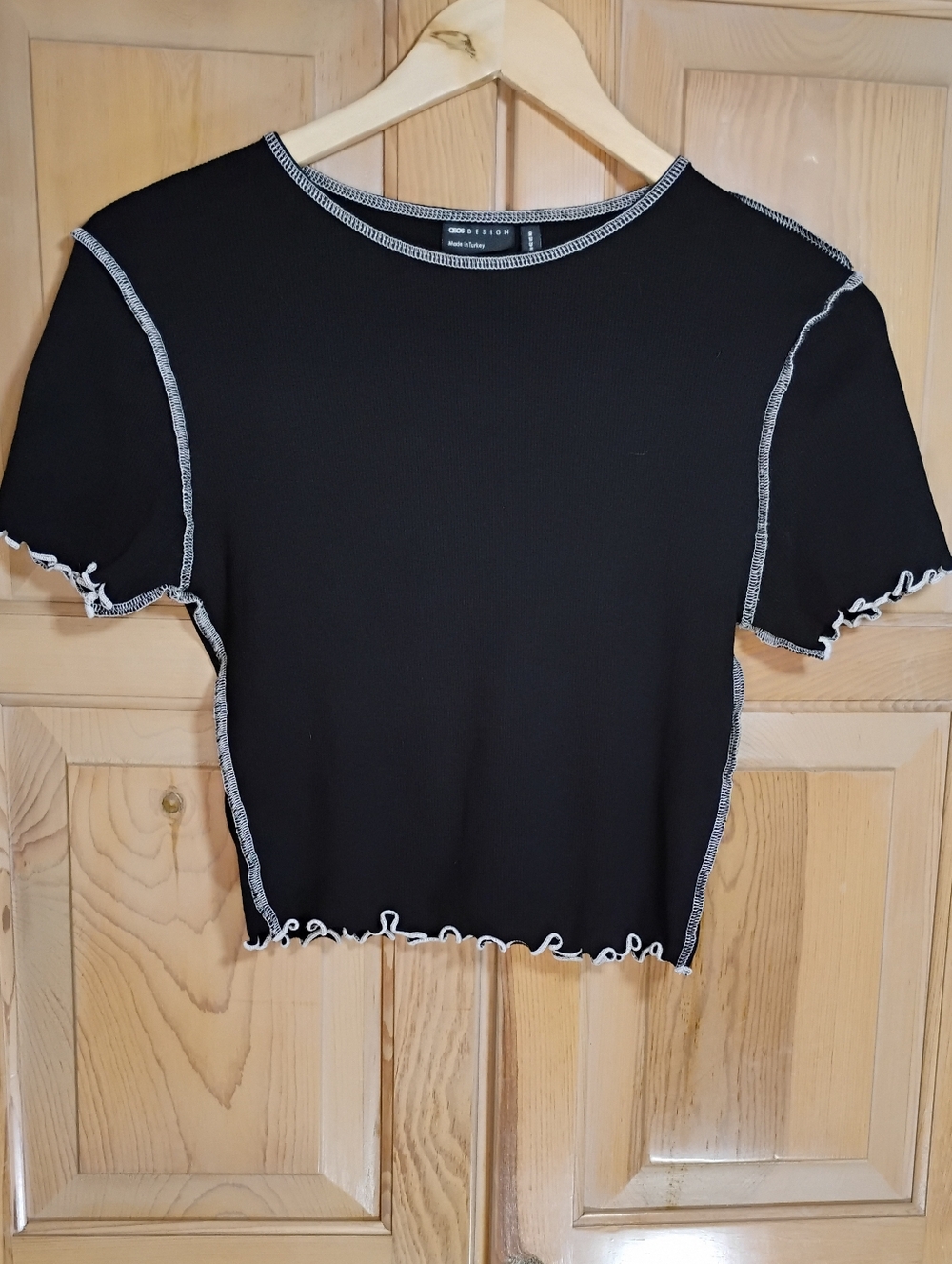 ASOS Design Crop Top Size 10 Black and White